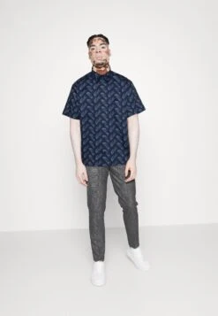 URBAN CLASSICS Soldes Boutique -URBAN CLASSICS Soldes Boutique ea61549d12224b03892cdbe732d84a15